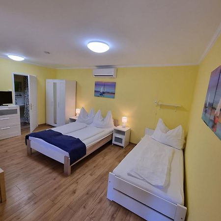 Muskatlis Haz Apartment Balatonlelle Exterior foto