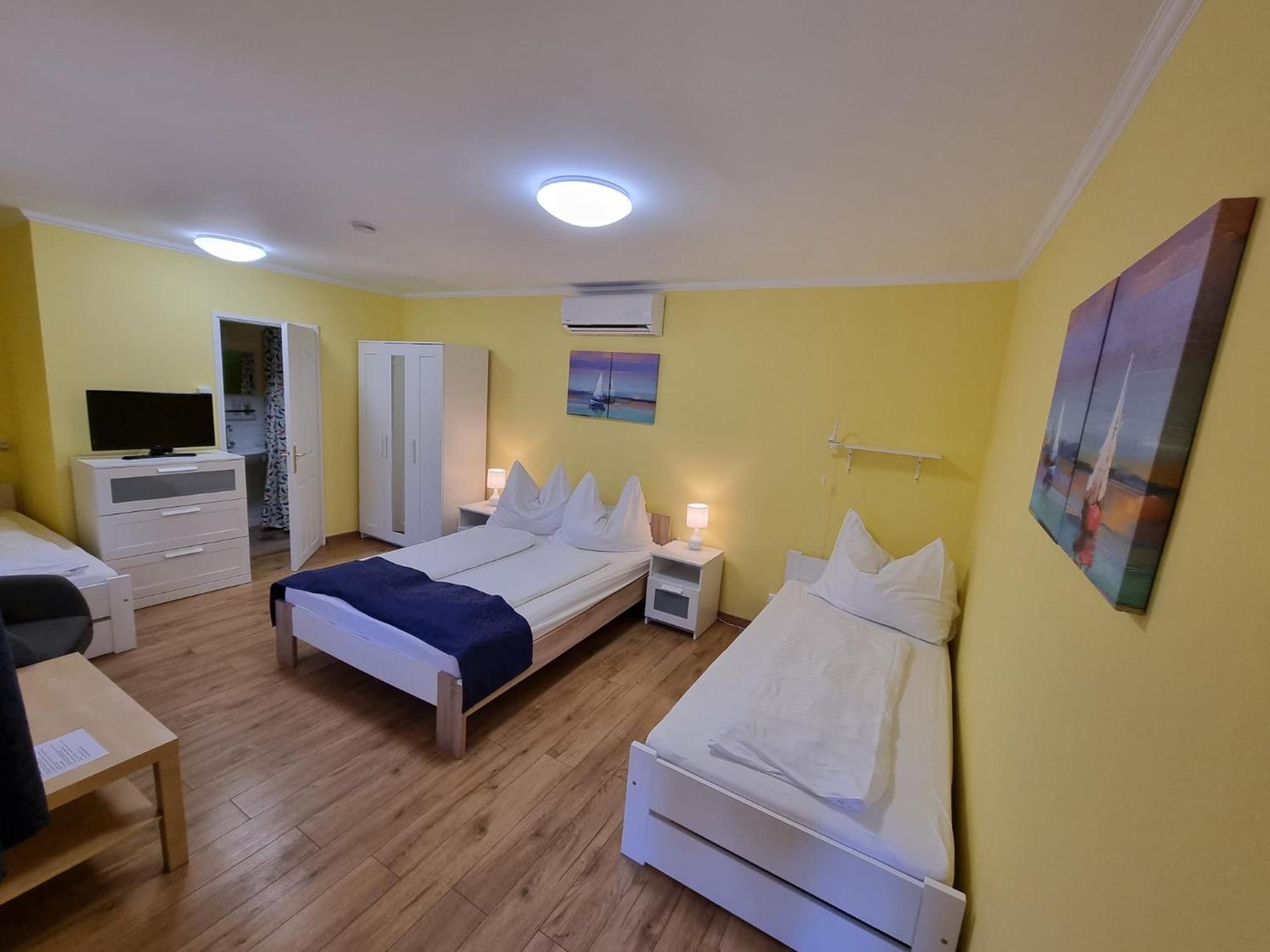 Muskatlis Haz Apartment Balatonlelle Exterior foto